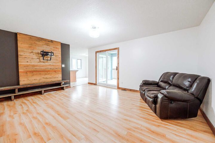Property Photo: 72338 224 Range AB T0H 3N0
