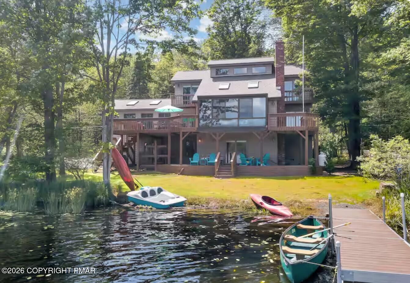Property Photo:  48 Lake Drive W  PA 18424 