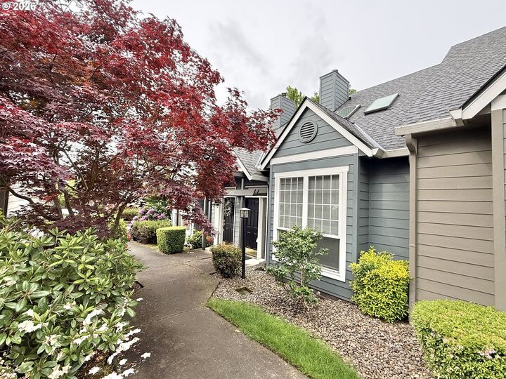 Property Photo:  9008 NE 54th St H33  WA 98662 