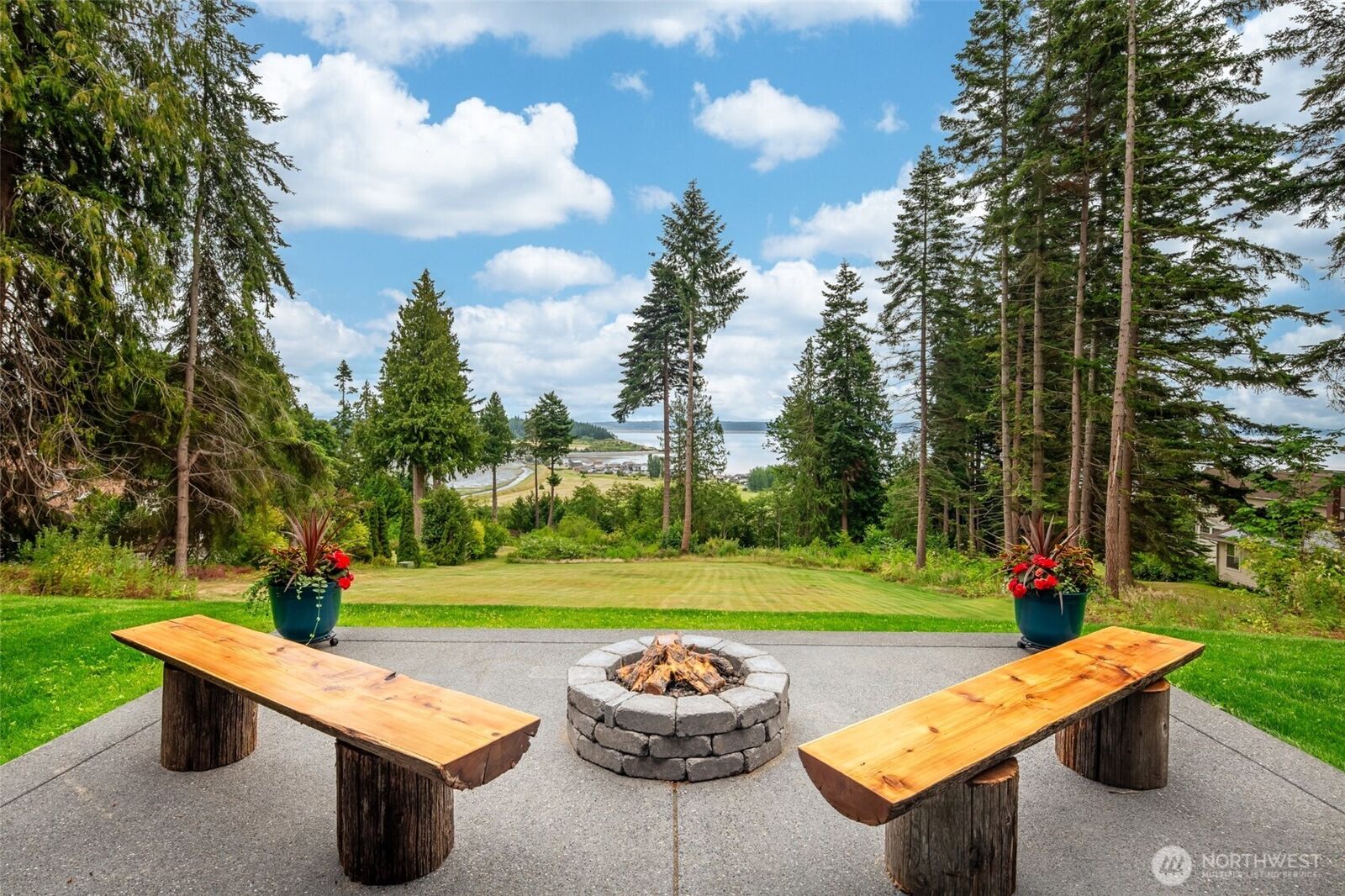 Property Photo:  501  Vesper Way  WA 98282 