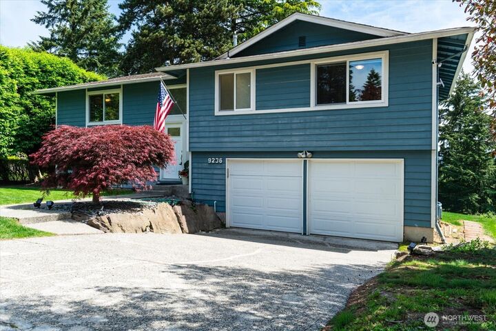 Property Photo:  9236 NE 136 Place  WA 98034 