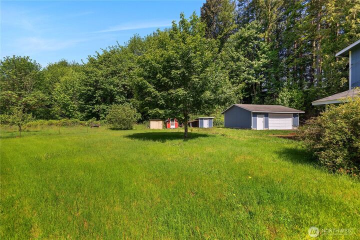 Property Photo:  31 E Mox Chehalis Road  WA 98557 