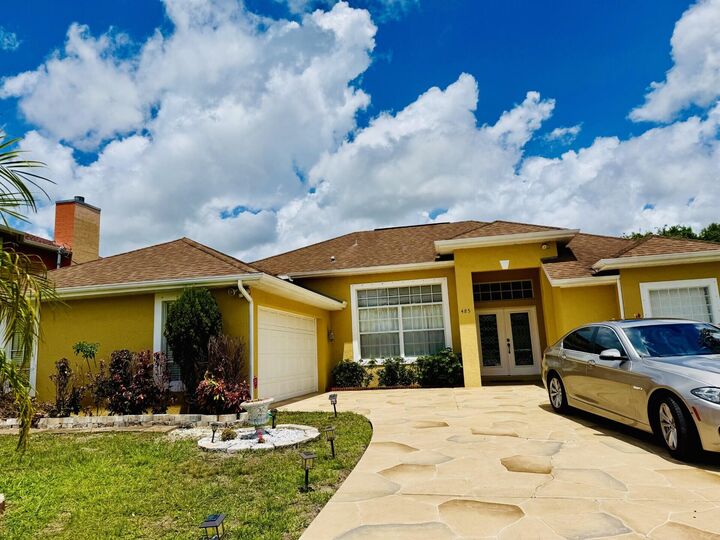 Property Photo:  485 SW Dagget Avenue  FL 34953 
