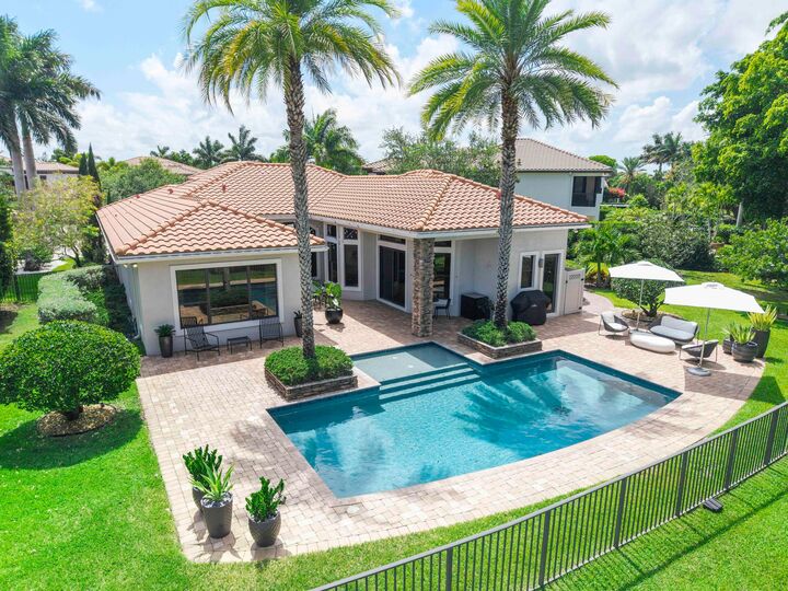 Property Photo: 10135 Emerson Street FL 33076
