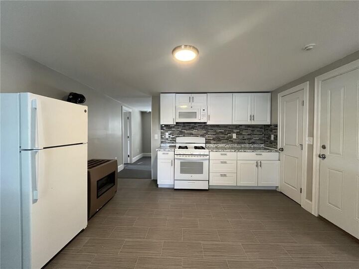 Property Photo:  217 State Street 2R  RI 02809 