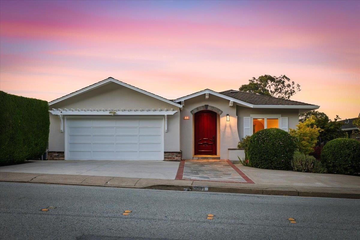 Property Photo: 550 Helen Drive CA 94030