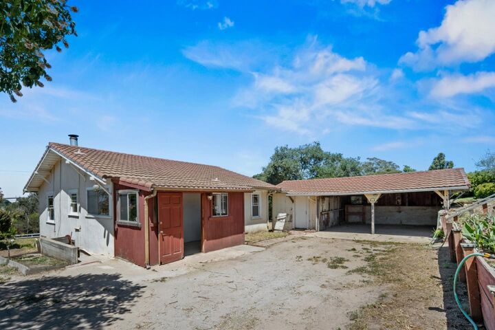 Property Photo:  2079 Elkhorn Road  CA 95012 