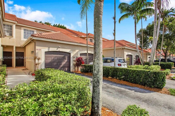 Property Photo:  850 Sorrento Dr  FL 33326 
