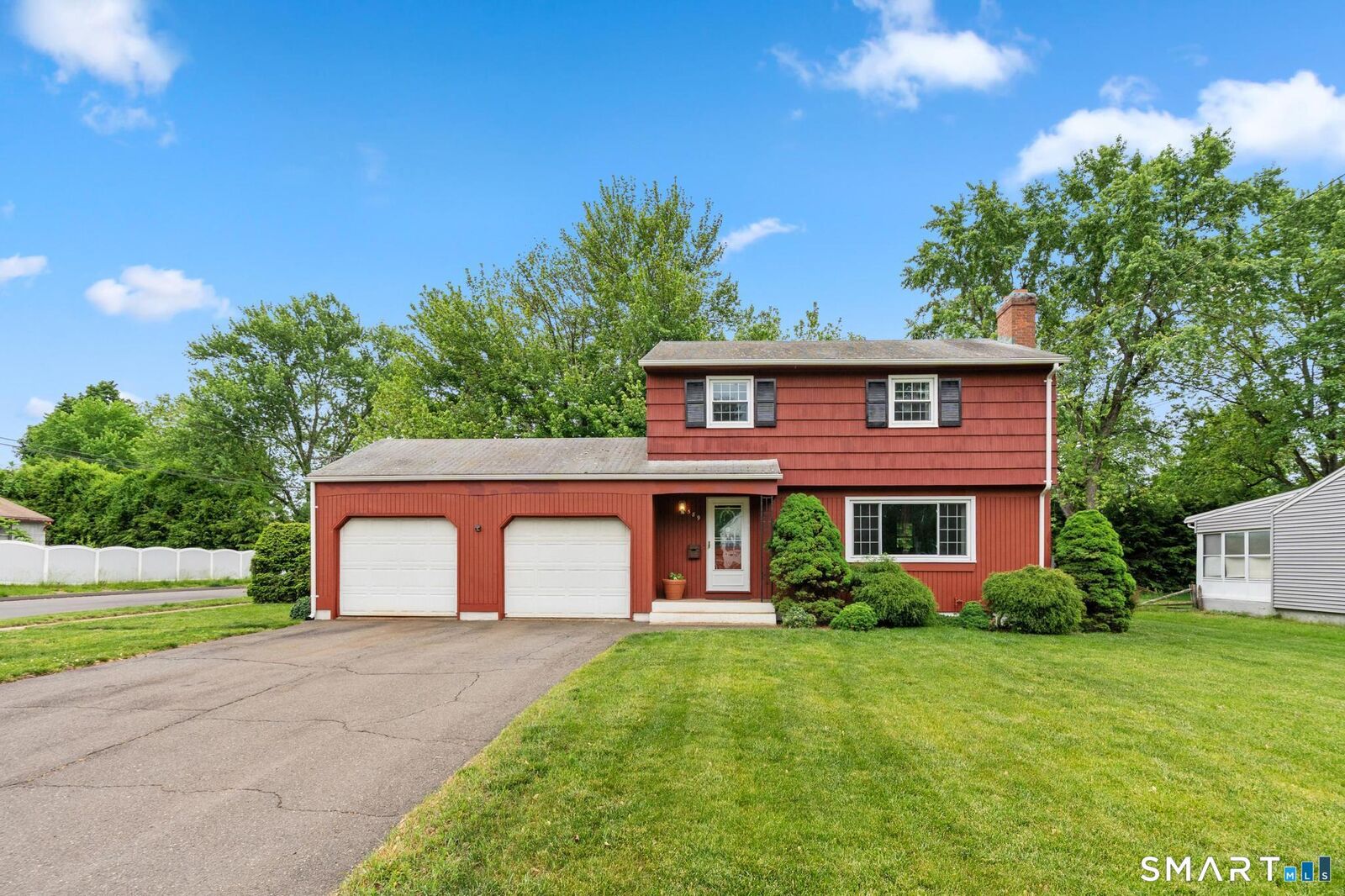Property Photo: 589 Forest Street CT 06118