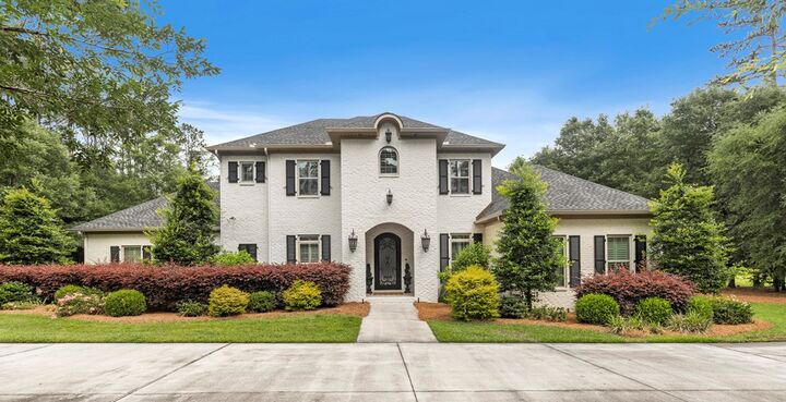 Property Photo:  807 Liveoak Trail  AL 36305 