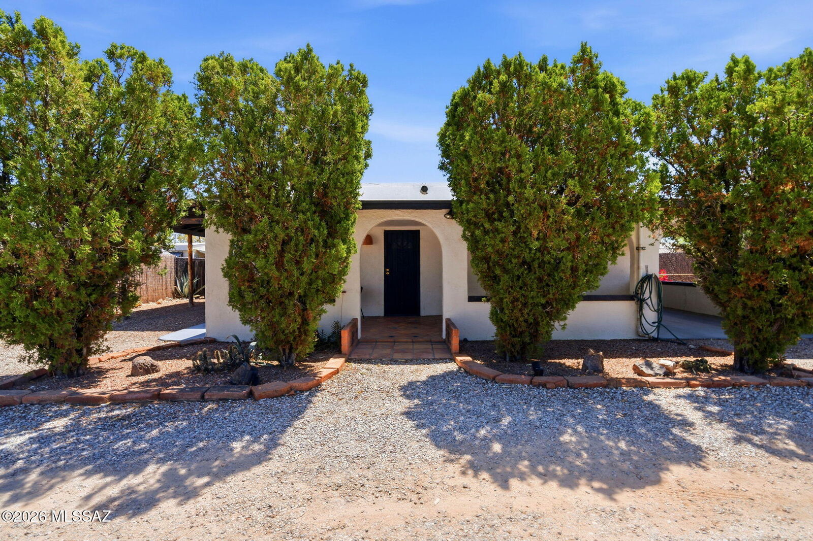 Property Photo: 2720 N Columbus Boulevard AZ 85712