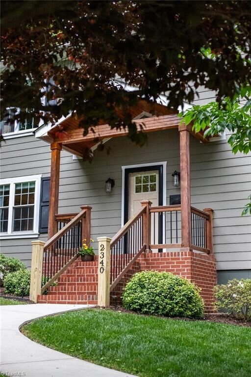 Property Photo:  2340 Cherokee Lane  NC 27103 