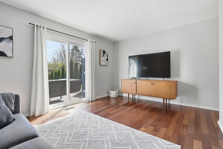 Property Photo:  109 Elizabeth Street  ON L4N 6P2 