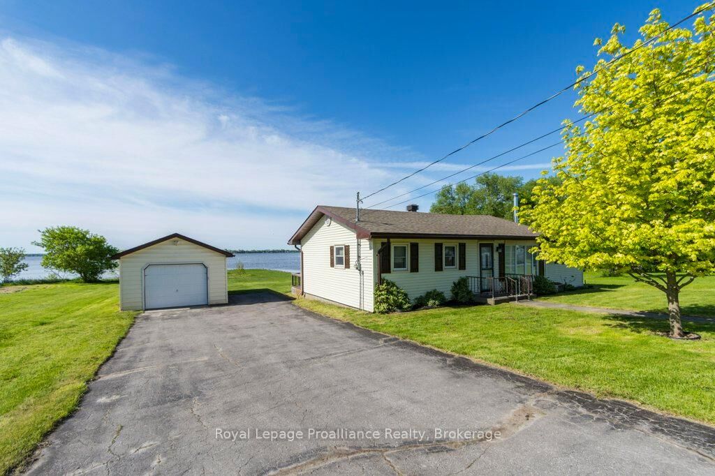 Property Photo: 85 Manley Drive ON K8N 4Z4
