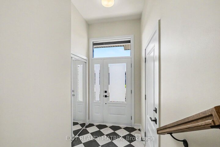 Property Photo: 533 Regina Street ON K0A 1W0