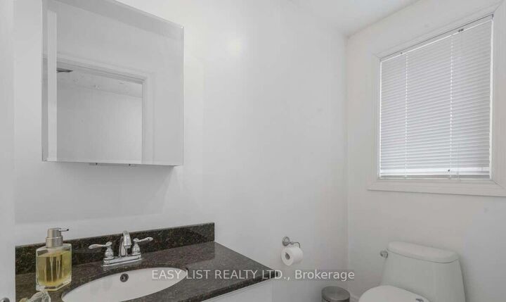 Property Photo: 41 Churchill Avenue ON M2N 1Y6