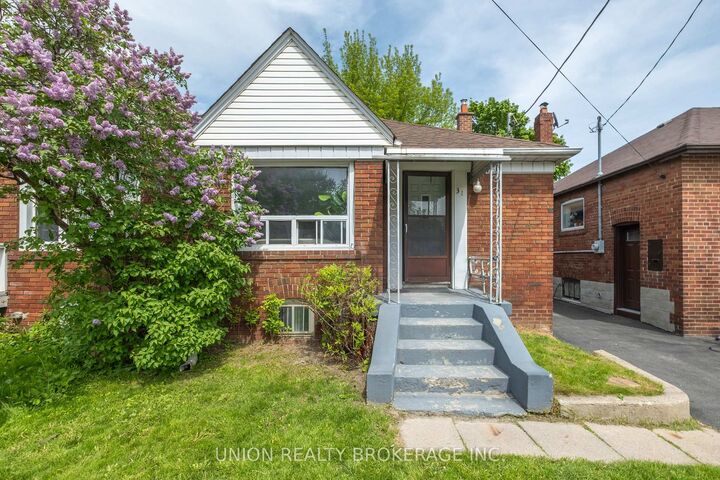 Property Photo: 31 Thora Avenue ON M1L 2P7