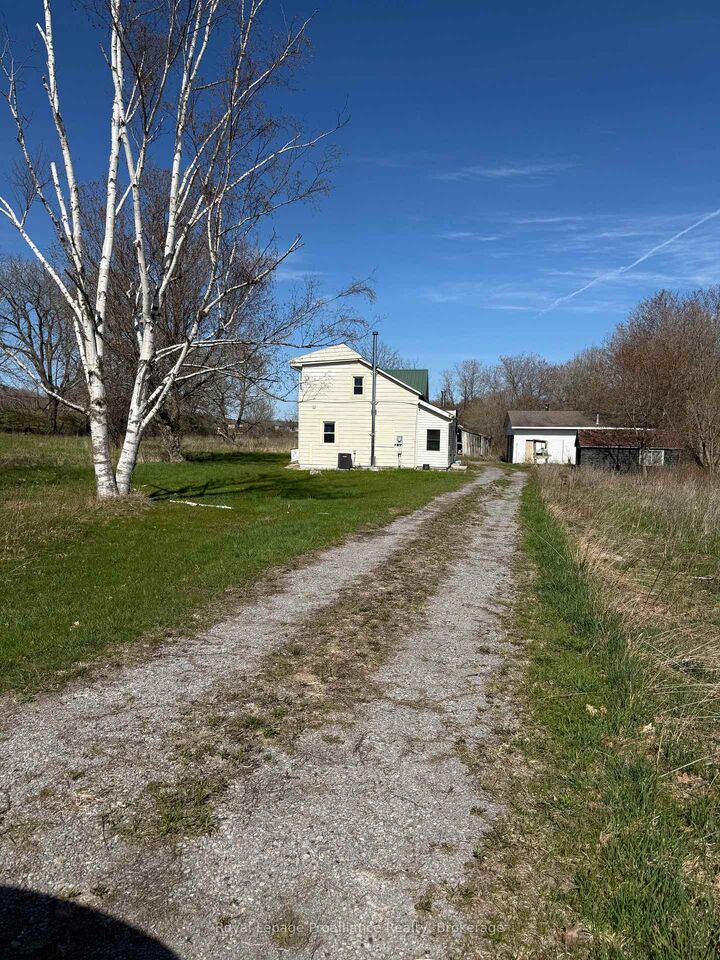 303 Brimley Road S — photo 1