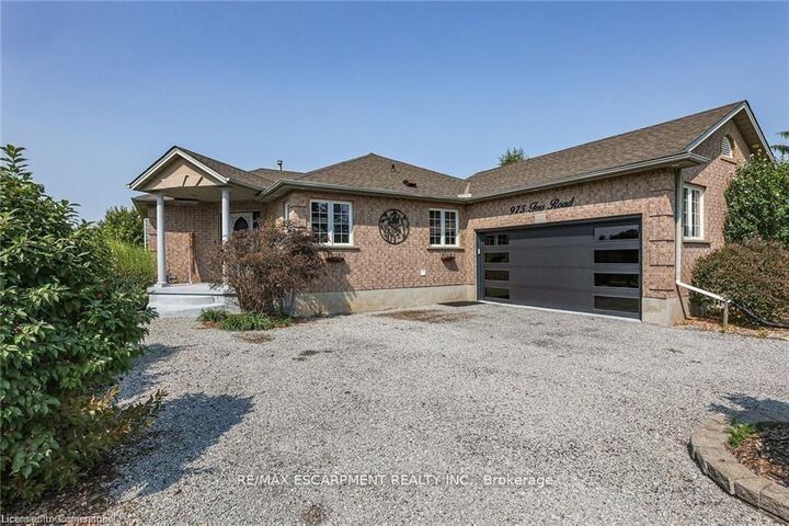 Property Photo: 975 Foss Road ON L0S 1C0