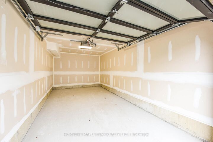 30 Halliford Place 206 — photo 1