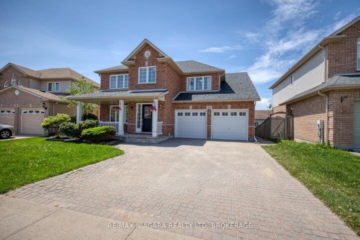 Property Photo: 47 Honey Locust Circle ON L2V 5E2