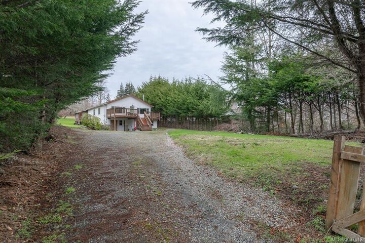 Property Photo: 6820 Grant Rd W BC V9Z 0L7