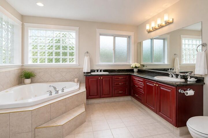 Property Photo:  6797 Hampton Pl  BC V9L 6X7 