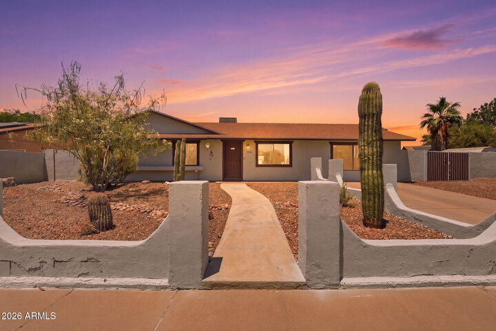Property Photo:  14438 N 33rd Place  AZ 85032 