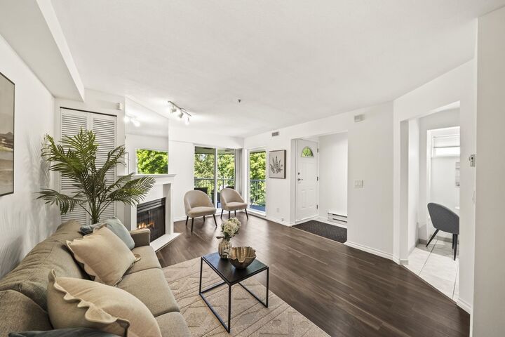 Property Photo: 1406 W 73rd Avenue 302 BC V6P 3E8