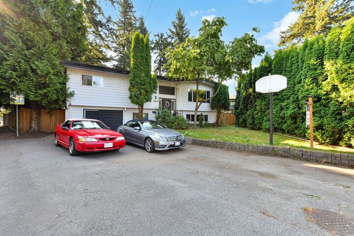 Property Photo:  31868 Carlsrue Avenue  BC V2T 2J6 