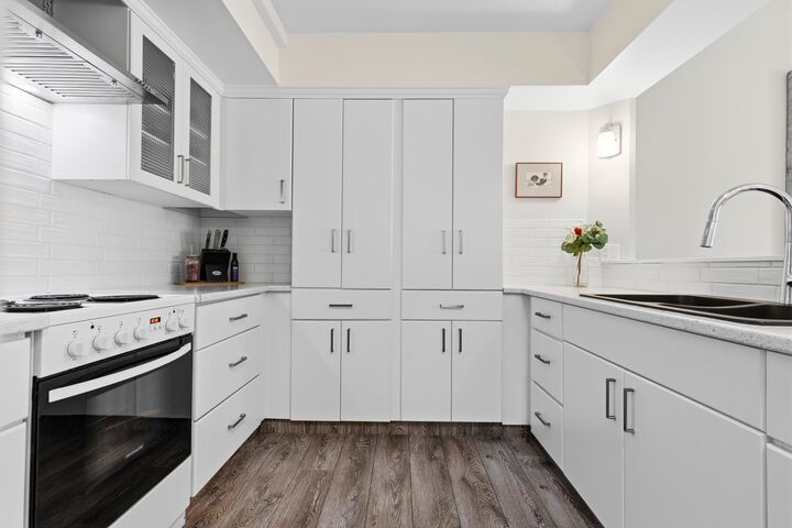 Property Photo:  45915 Cheam Avenue 6  BC V2P 1N7 