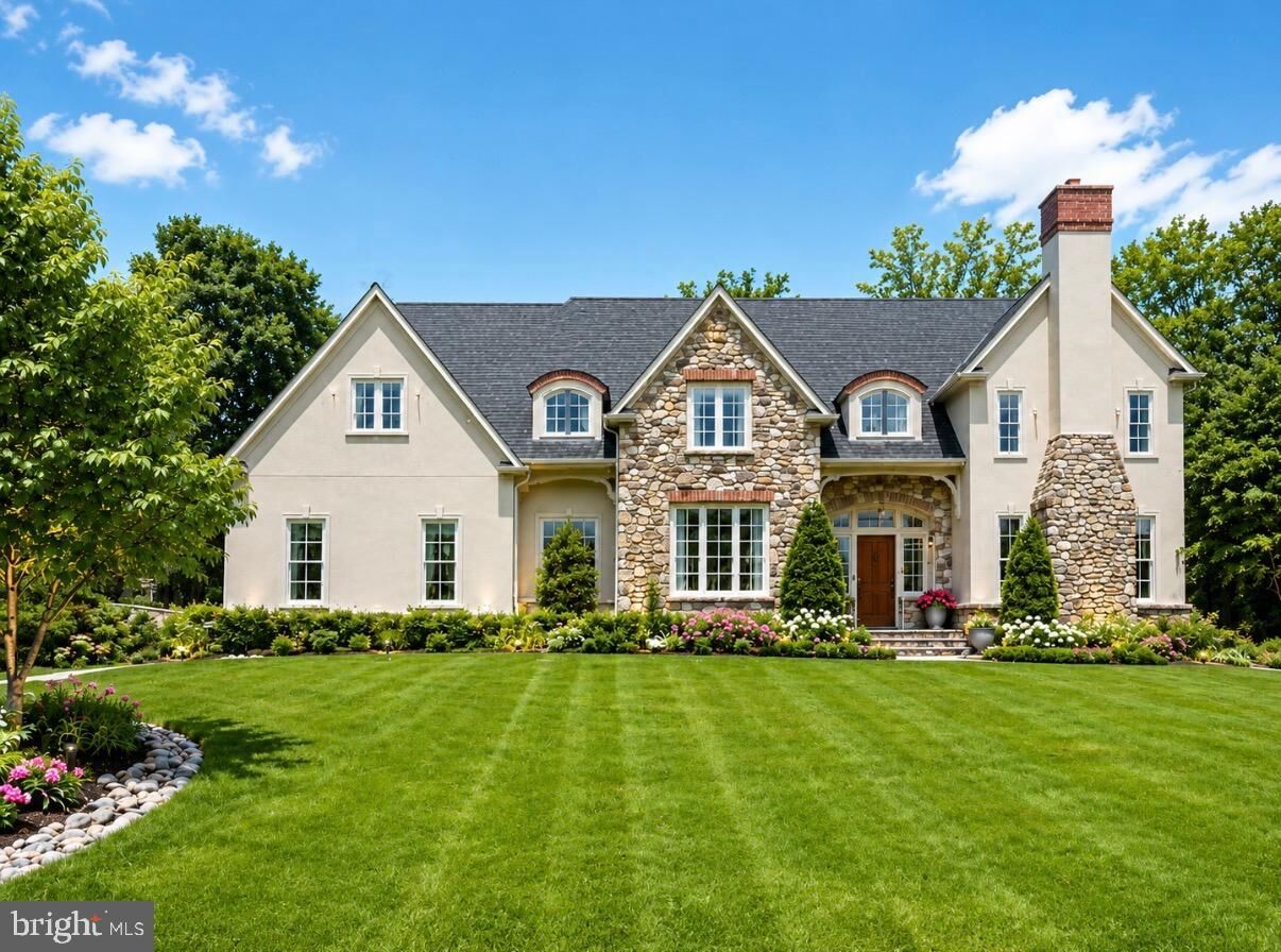 Property Photo: 5 Pemberton Lane PA 18901