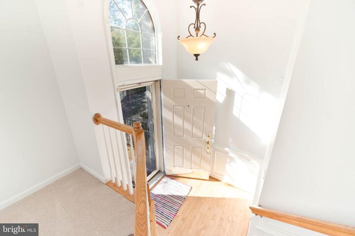 Property Photo: 1304 S Washington Street VA 22046