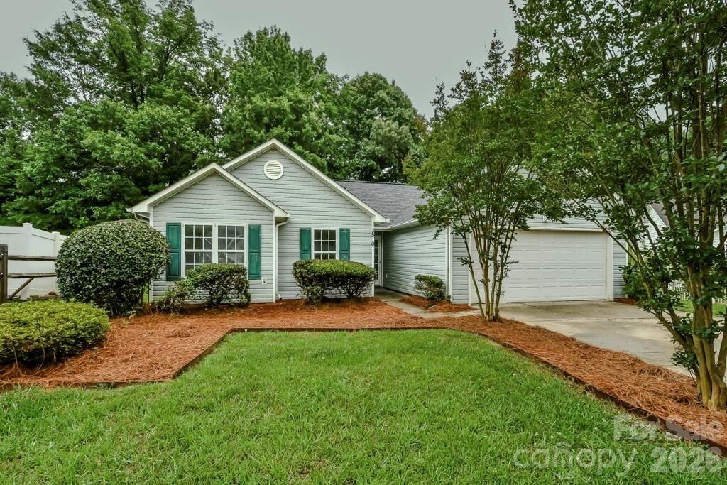 Property Photo: 3510 Tracy Glenn Court NC 28269