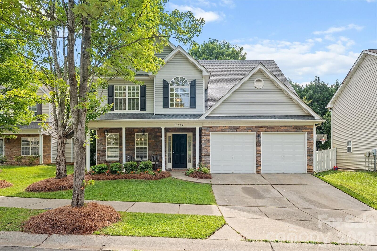 Property Photo:  19300 Kanawha Drive  NC 28031 