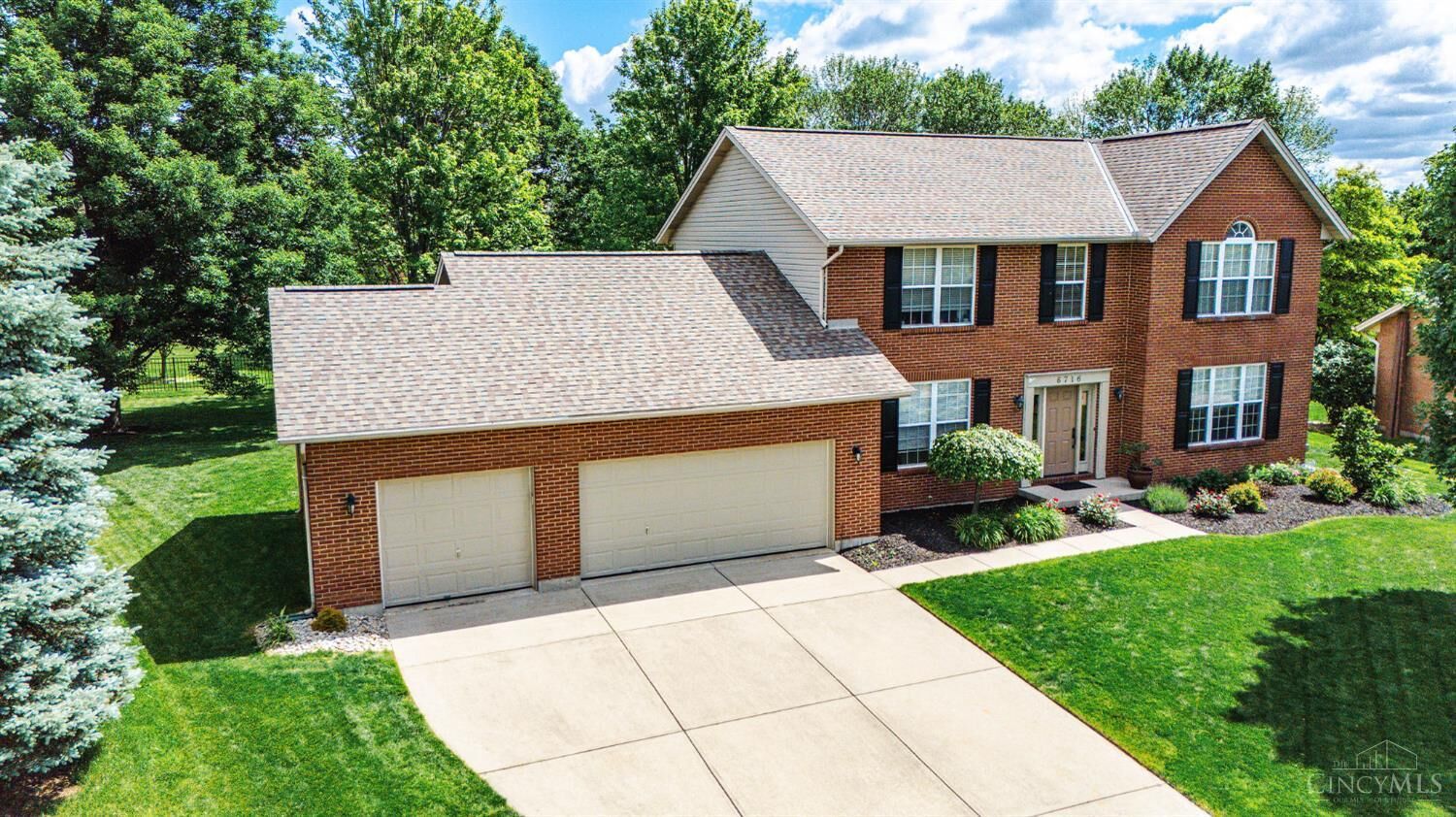 Property Photo:  6716 Charleston Run Court  OH 45040 