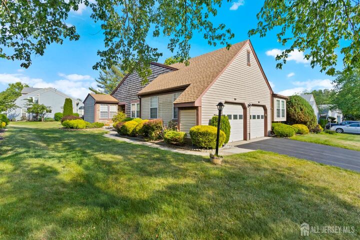 Property Photo:  38 Canterbury Drive  NJ 08831 