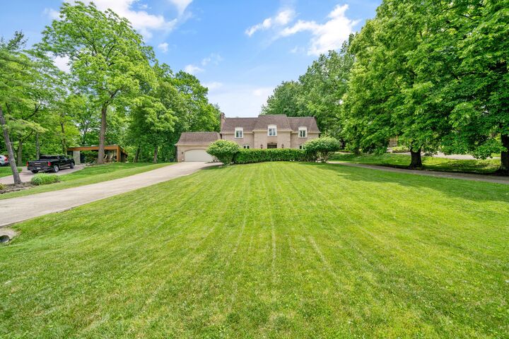 Property Photo: 546 Indian Mound Road OH 43213