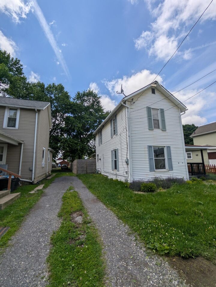 Property Photo: 519 Mound Street OH 43302