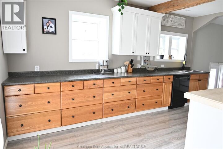 Property Photo:  282 Victoria Street  ON N0P 1T0 