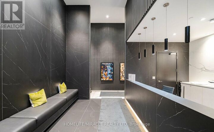 Property Photo: 20 Edward Street 922 ON M5G 1C9