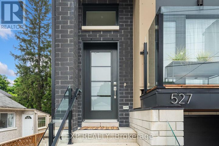 Property Photo:  527 Broadhead Avenue A  ON K1Z 5R9 