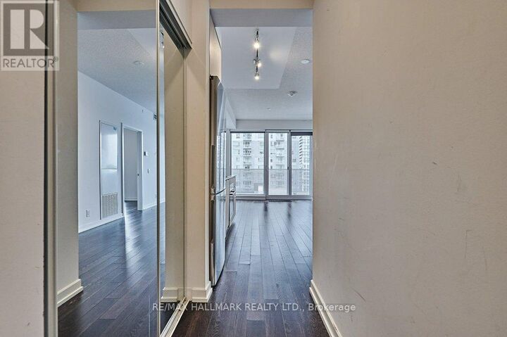 Property Photo:  20 Tubman Avenue 1108  ON M5A 0M8 