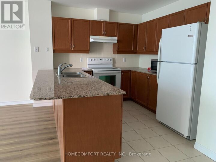 Property Photo: 33 Ellen Street 909 ON L4N 6E9