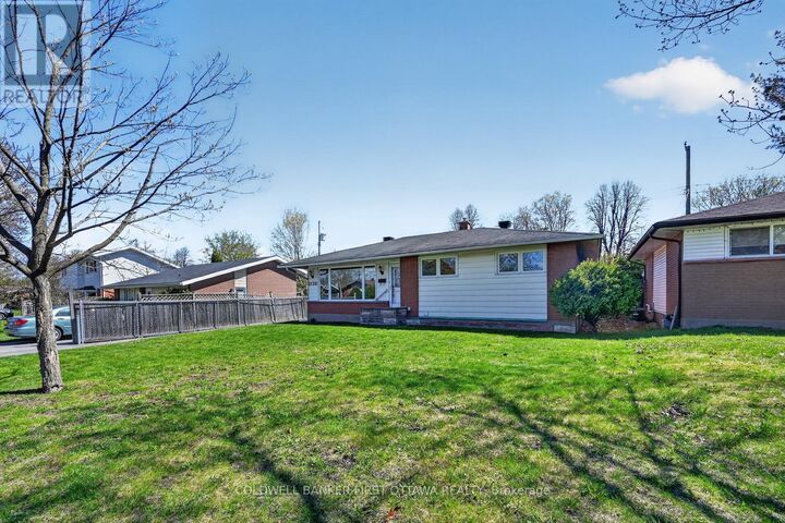 Property Photo: 2128 Kingsley Road ON K2C 2X5