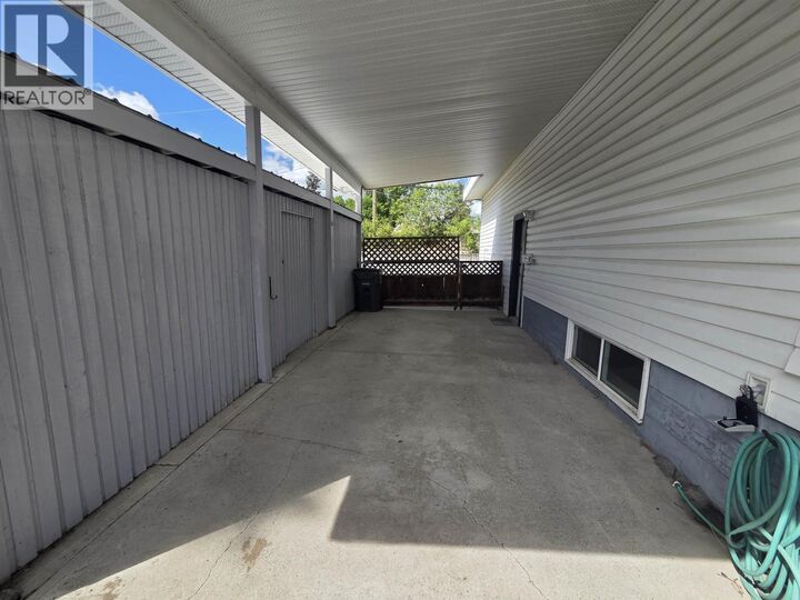 Property Photo: 2784 Fairview Crescent BC V2N 1G8