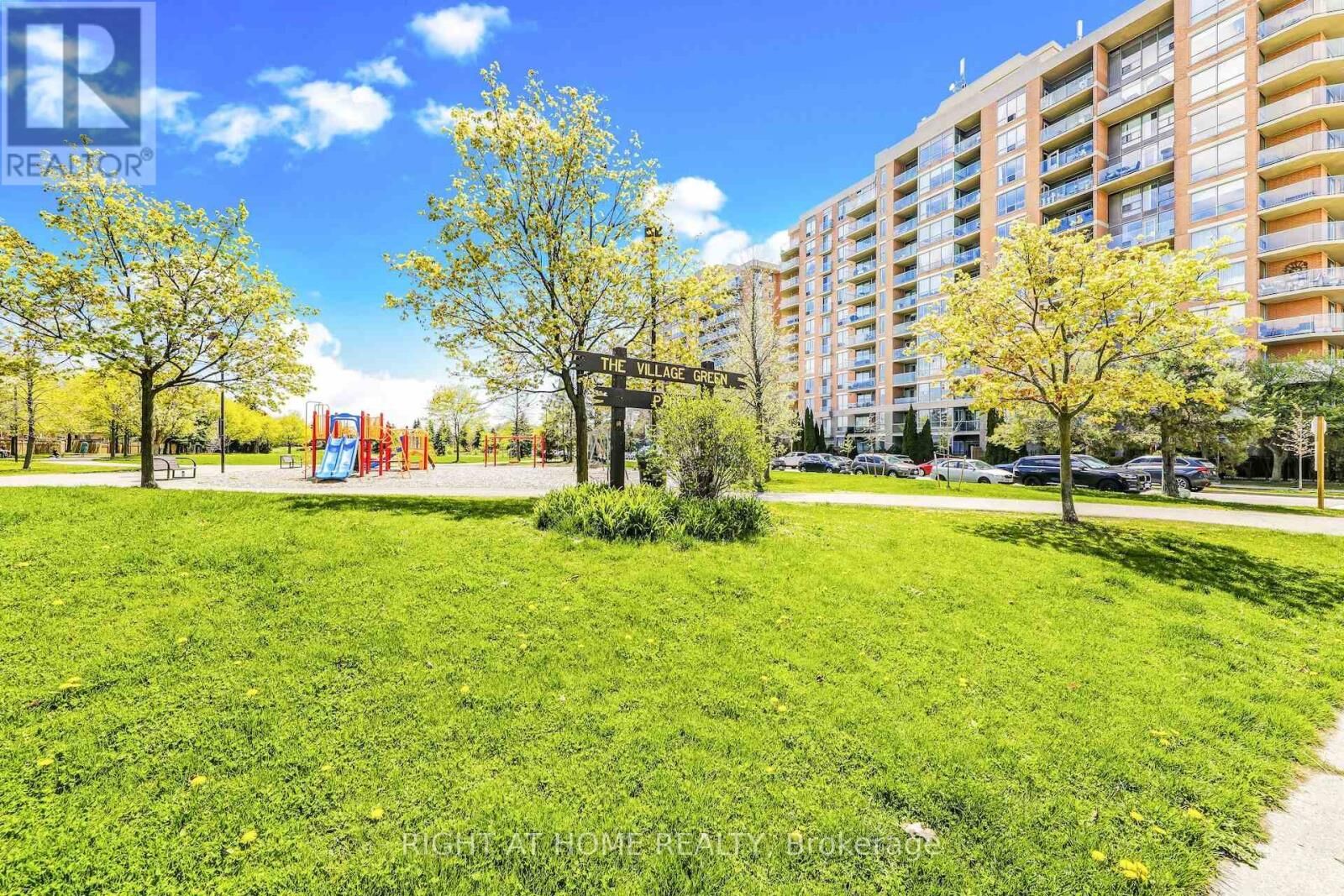 Property Photo:  1140 Parkwest Place 502  ON L5E 3K9 
