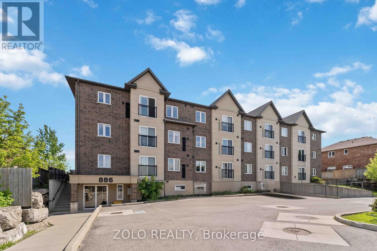 Property Photo: 886 Golf Links Road 304 ON L9K 1J8