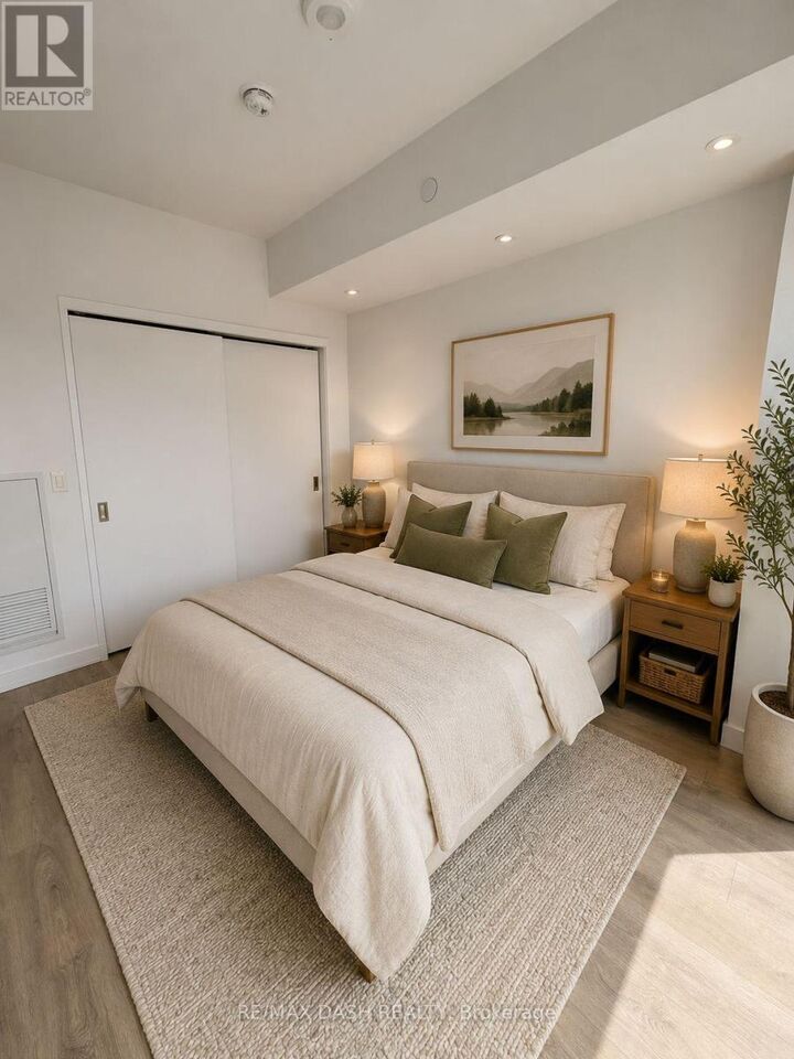 Property Photo:  215 Queen Street West 1502  ON M5V 0P5 