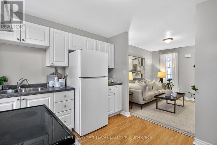 Property Photo:  114 Olive Avenue  ON L1H 2P2 